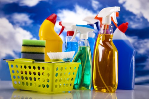 Professional deep cleaning checklist for a Hammersmith rental property
